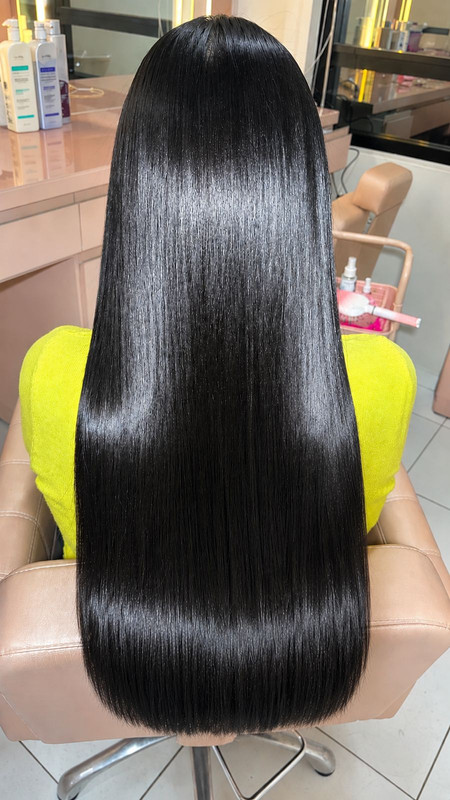 Cabelo liso com brilho - Nathalia Ferreira Canoas